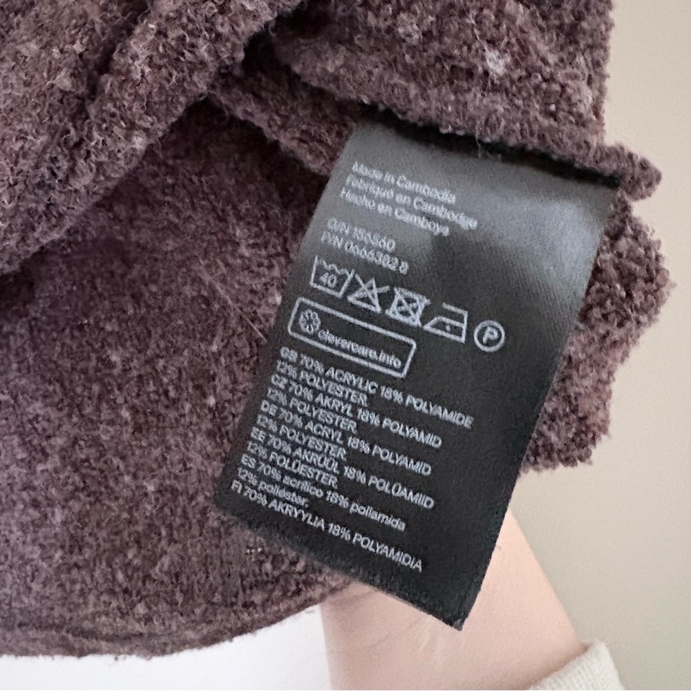 H&M Brown Batwing Fuzzy Sweater Size Small - Picture 9 of 10